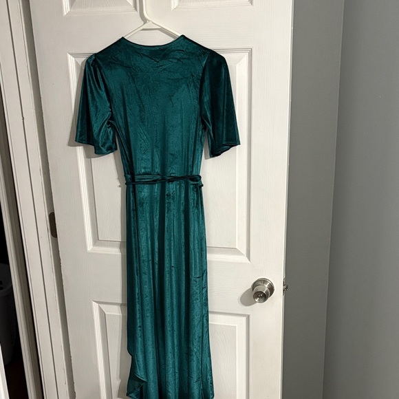 Lulu's Amour Emerald Green Velvet Wrap High-Low Dress Size XS - Picture 11 of 11